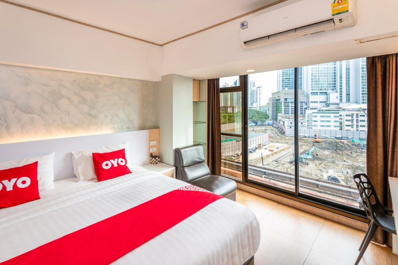 Oyo 298 El Majestic Hotel Bangkok Exterior photo